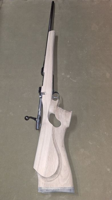 Kolba Osada Thumbhole LEWA  CZ550 ZKK600