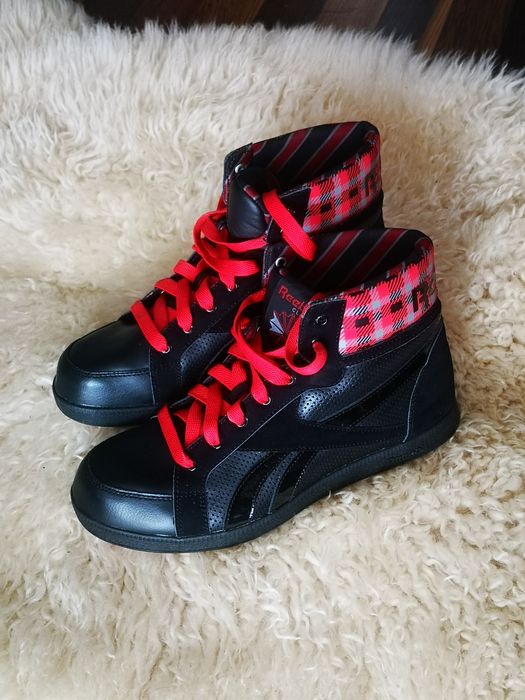 Buty Reebok damskie Ładne Wysokie Czarne rozm. 39 stan jak nowe !!!