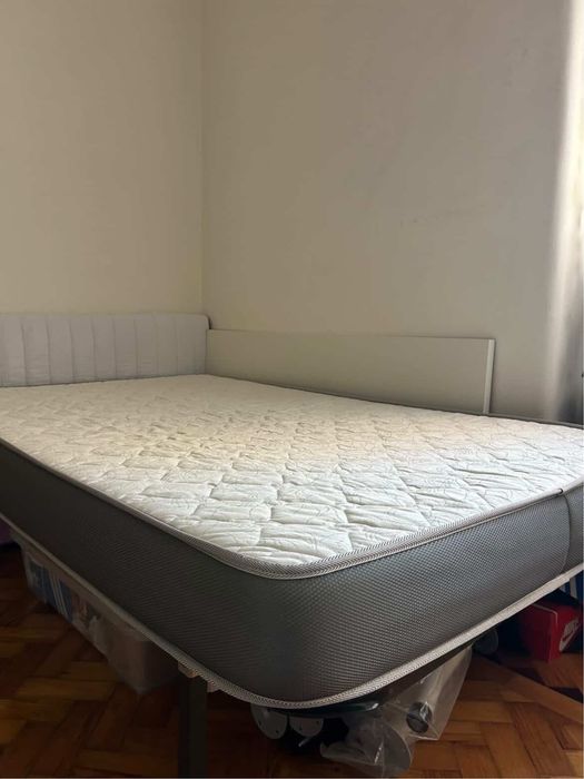 Estrado de cama + colchão