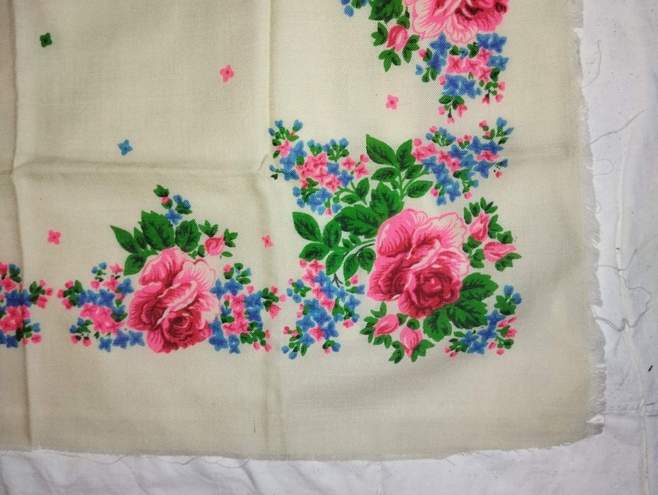 Платки,хустка шерстяні,  нові,ссср , старые разные