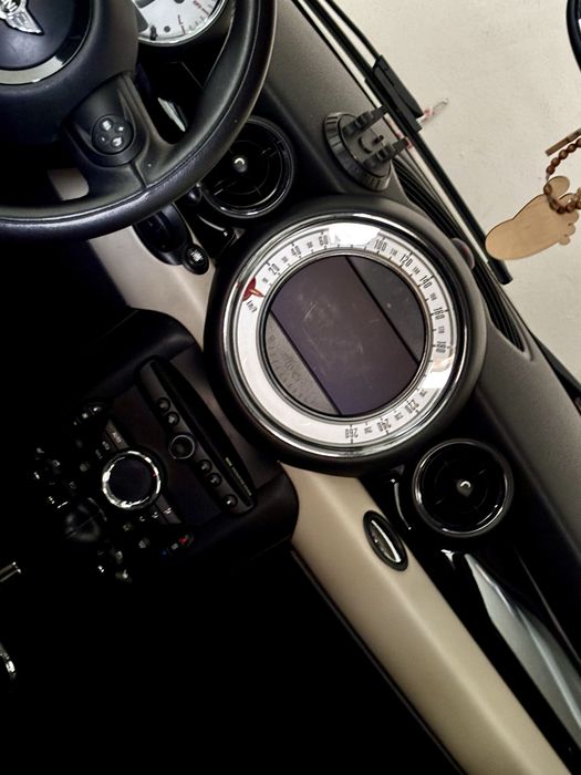 Mini Cooper. R56.