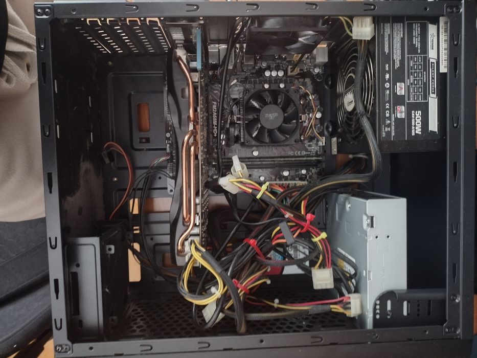 Komputer stacjonarny – Windows 10 Home | SSD | 8 GB RAM