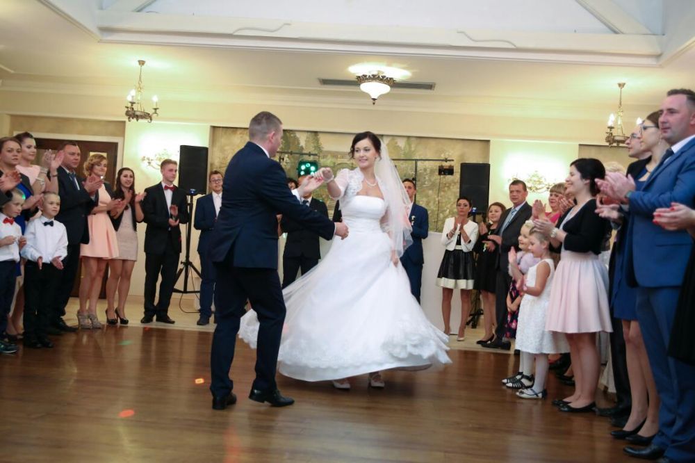 Suknia Ślubna MS-Moda rozmiar 36-38+ dodatki