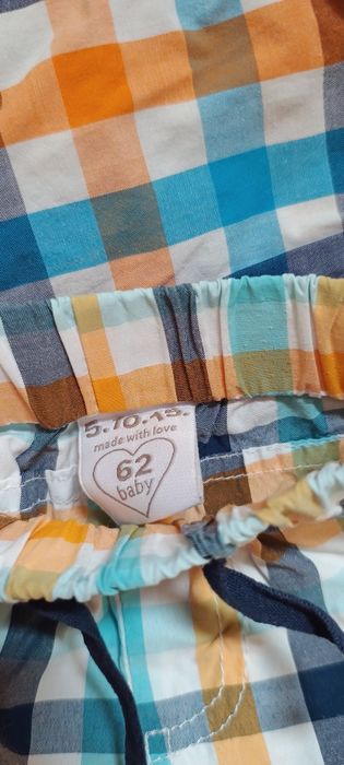 Koszula i spodenki dla niemowlaka 62