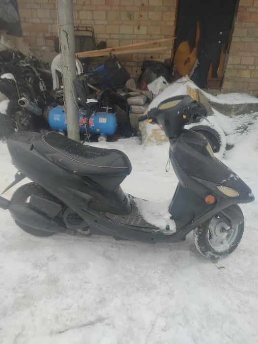 Продам скутер Сузукі