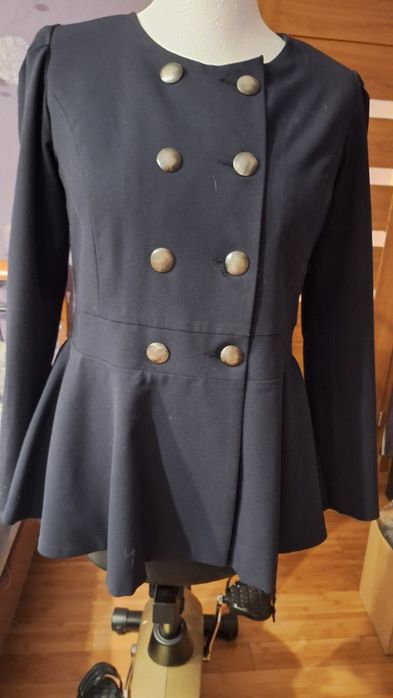 Marynarka dwurzedowa z baskinką granat roz 38