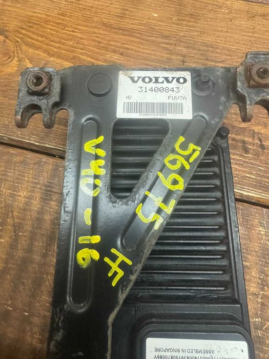 Radar tempomatu DISTRONIC z uchwytem Volvo V40 II V40 II CrossCountry