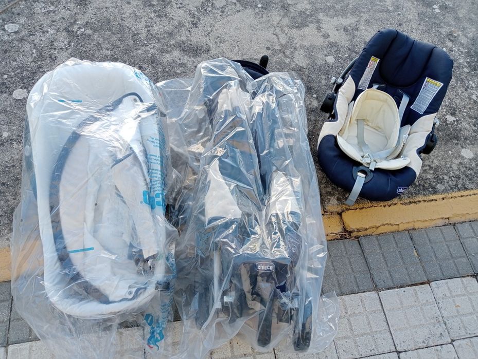Conjunto de Alcofa + Ovo + Carrinho Bebé