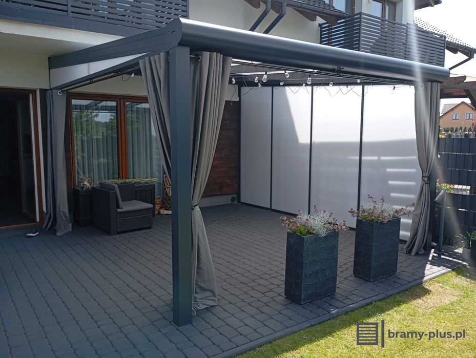 Zadaszenie tarasu aluminiowe, kremowe, białe, jasne, lamelowe, pergola