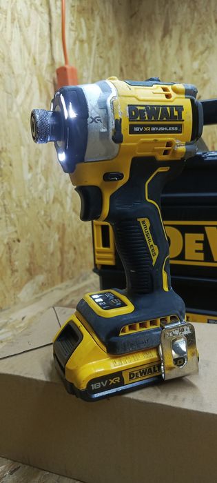 DeWalt dcf860 zakrętarka najmocniejsza 18v