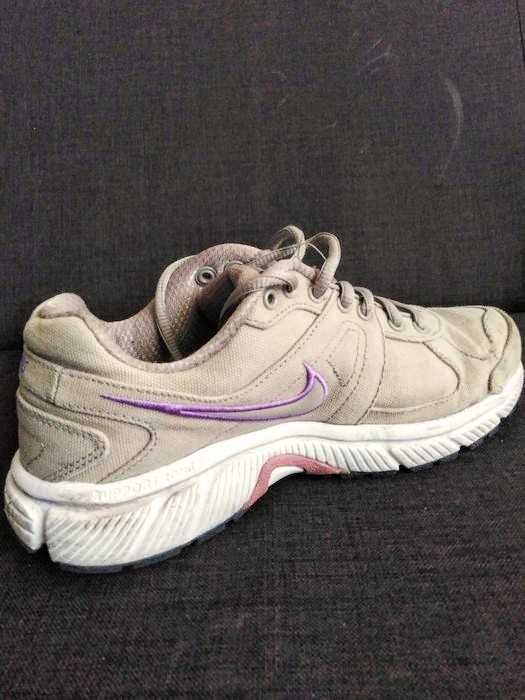 NIKE Running. Buty damskie.