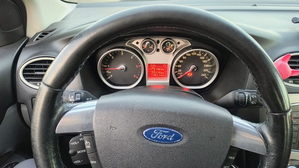 Ford Focus hatchback MK2 2010 1.6 TDCi klimtronik