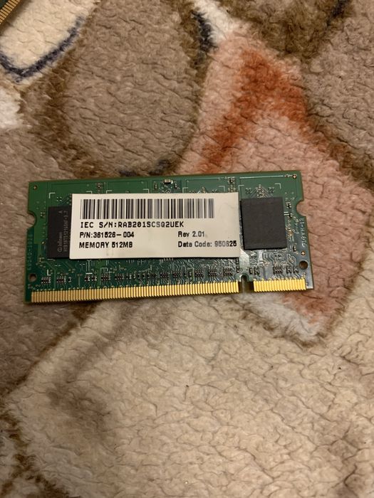 Оперативна память 512 MB