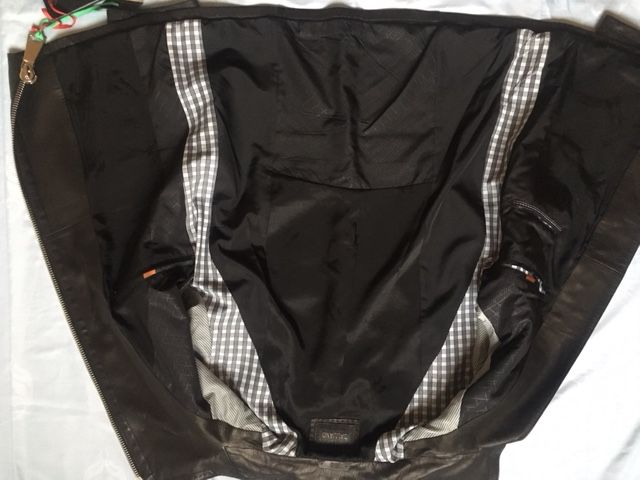 Шкіряна куртка/косуха Galliano. Нов з бірками