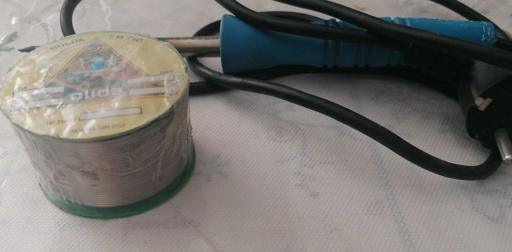 Ferro de soldar, para eletronica, 40w, com rolo de solda