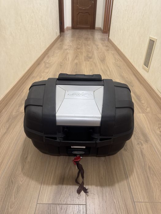 Продам центральний кофр Kappa KGR52