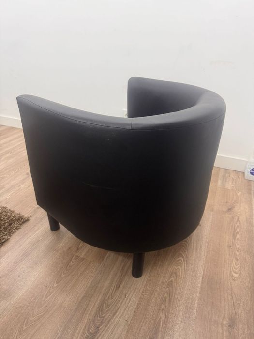 Cadeirão preto napa