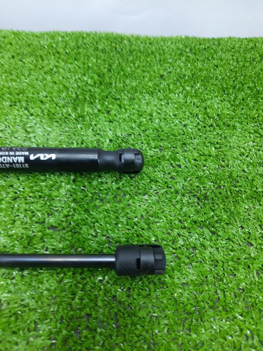 Упор, амортизатор капоту Кіа Ніро 2, 81161AT000