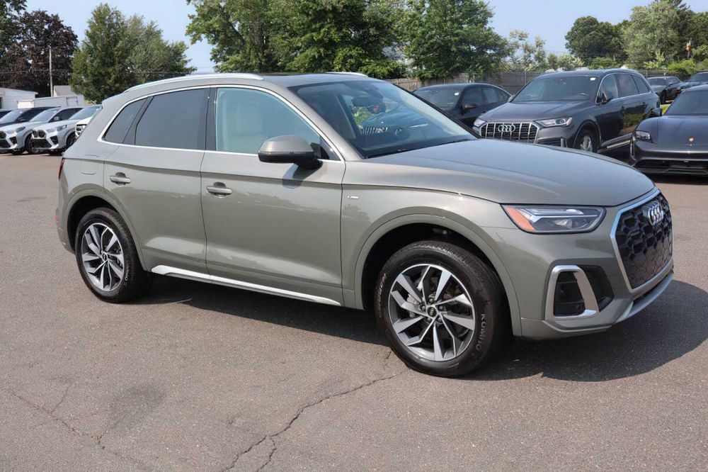 Audi Q5      2024
