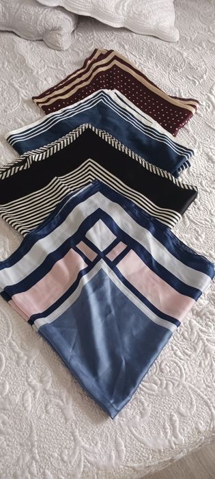 Lenços para mulheres variadas. Preco entre 4 e 10€