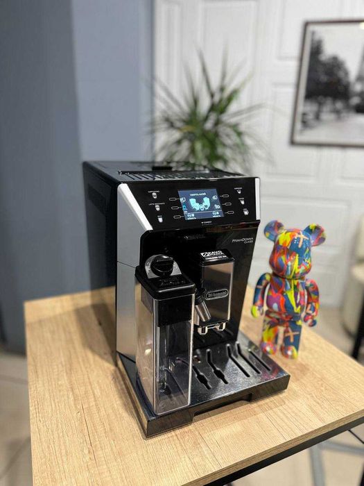 Кофемашина Delonghi PrimaDonna Class