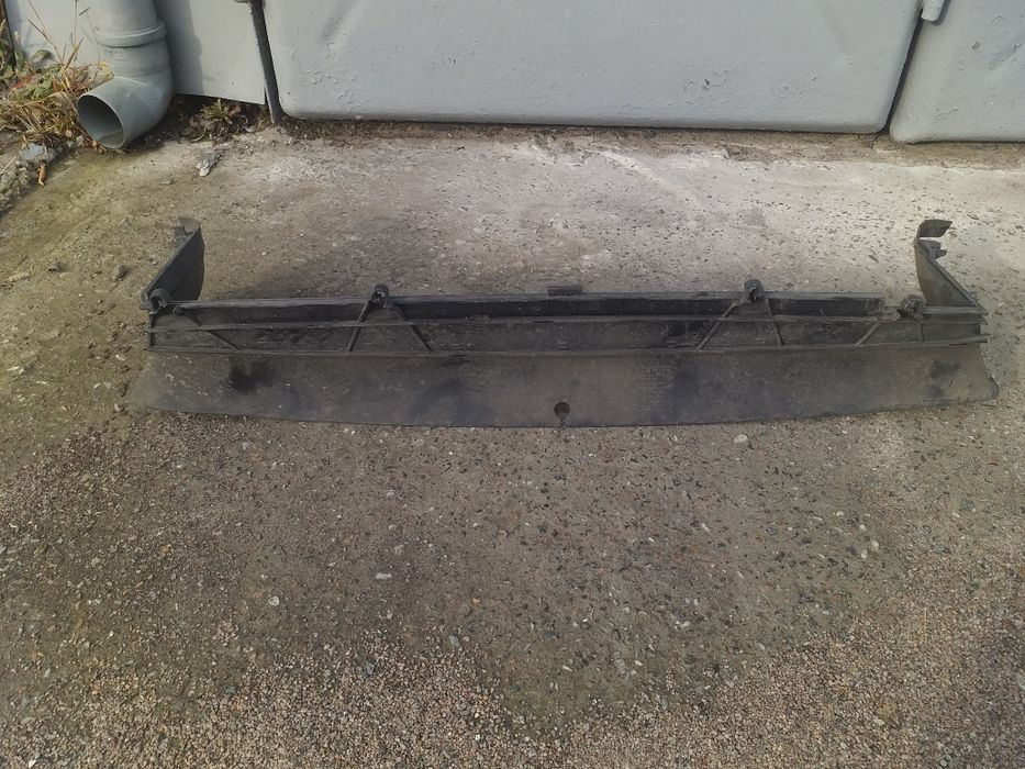 Продам воздуховод(дефлектор) радиатора 5e0121295a