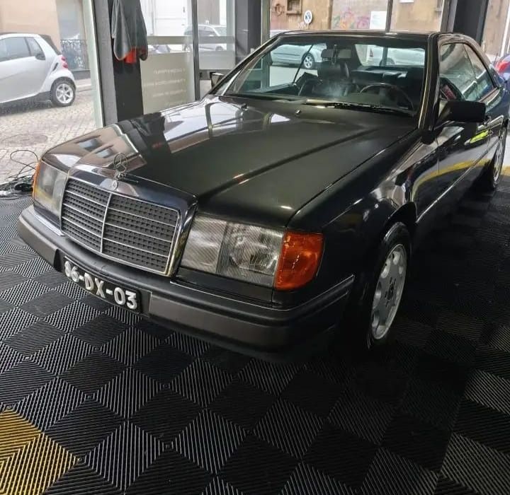 Mercedes  coupé 300 ce