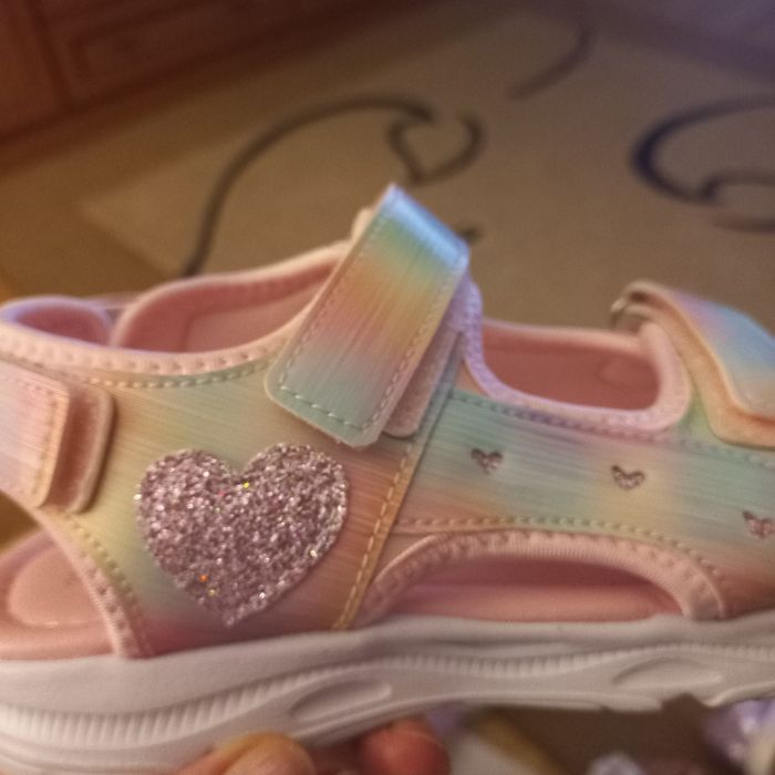 Sandałki dziewczęce  r  33