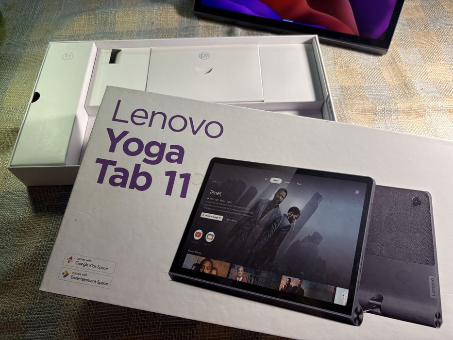 Tablet Lenovo Yoga Tab 11 w bardzo dobrym stanie.