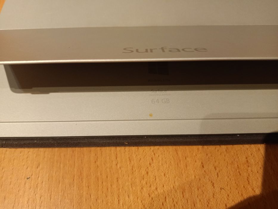 Surface com ecrã danificado
