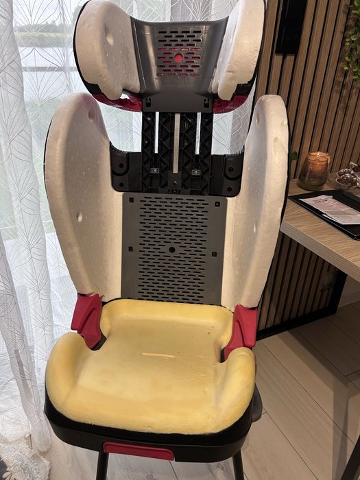 Fotelik samochodowy z isofix 15-36 kg