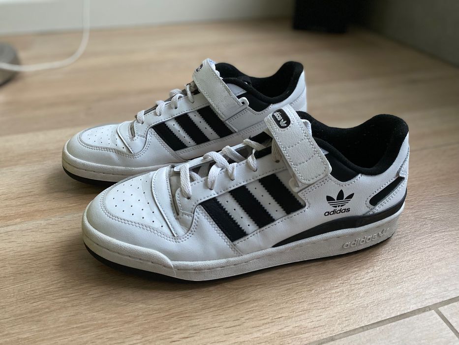 Buty Adidas młodzieżowe 43 1/3