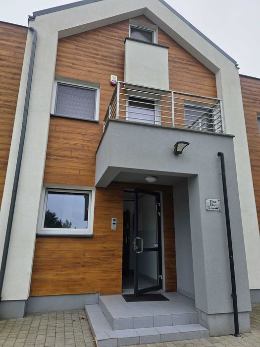 Nowoczesne mieszkanie 42 m² z ogródkiem (40 m²) i garażem – Osiedle Niwa, Głogów Młp