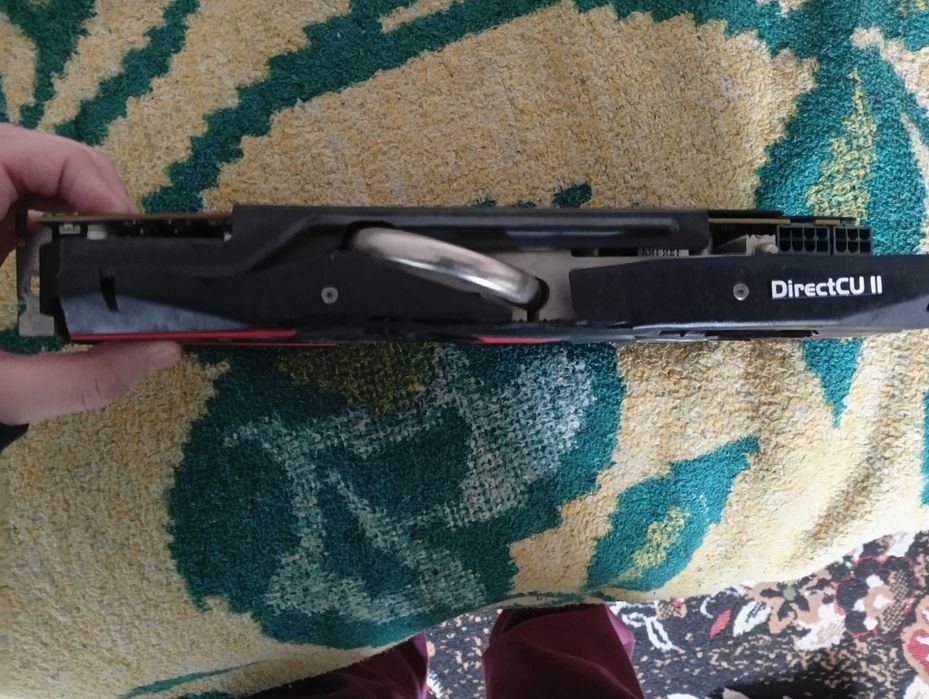 Продам відеокарту ASUS R9 290-DC2OC-4GB DDR5