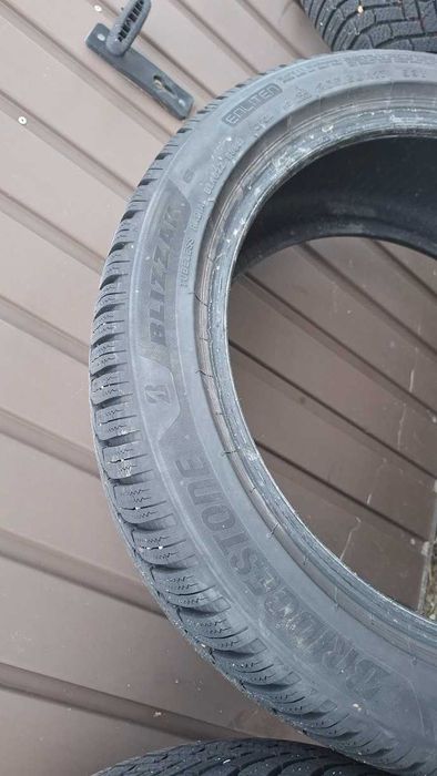 Bridgestone Blizzak 6 205/50 R17 93 V XL