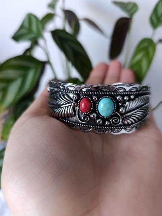 Nowa piękna bransoletka