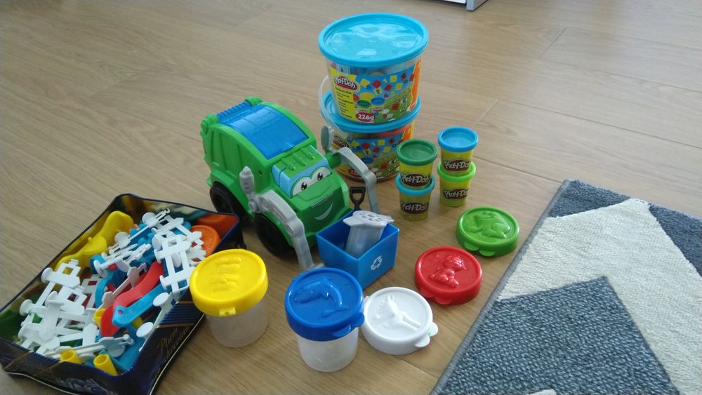 Hasbro śmieciarka Play doh- ciastolina