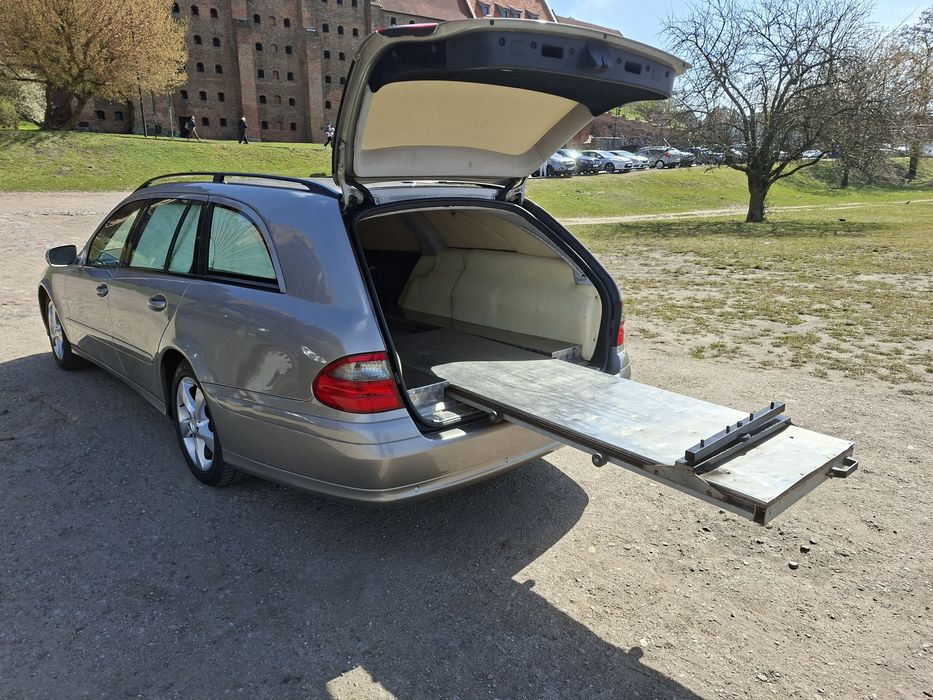 Sprzedam Mercedes w211 KARAWAN 2.2 dci