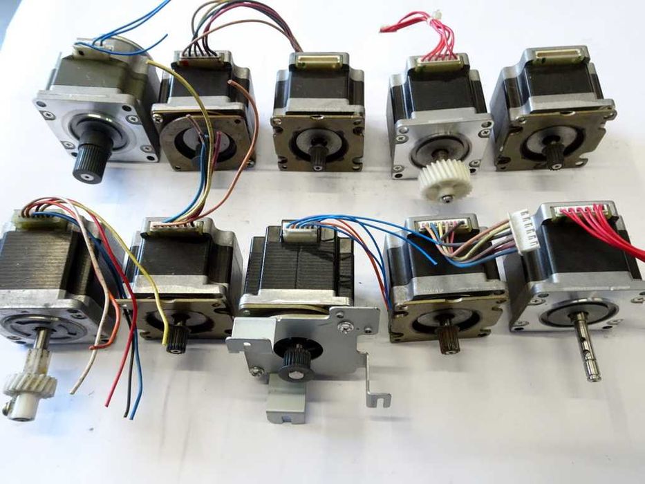 Mix silników krokowych NEMA23 różnych firm i marek (42).