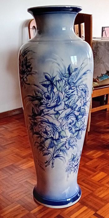 Jarrão Pintado a Mão Antigo