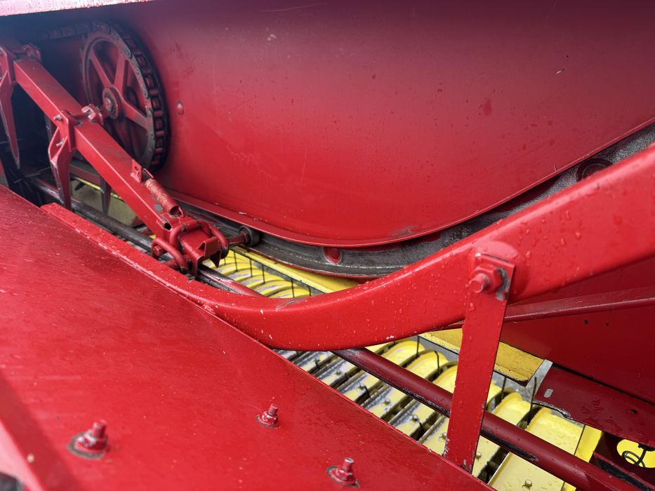 Прес підбирач Пресс-подборщик тюкопрес NEW HOLLAND 295 (як 920-930)