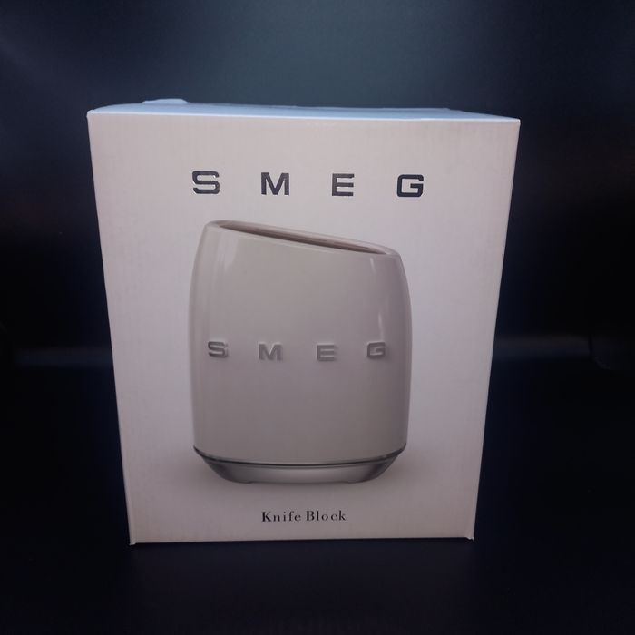 SMEG Faqueiro + 6 Facas Branco Original | Como Novo | Com Caixa