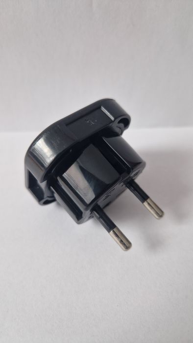 Adapter ładowarki Anglia/Polska - Czarny