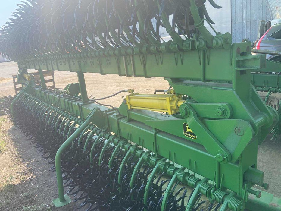 Борона-мотыга ротаційна John Deere 400 4,6/ 6/ 9/ 12 м.