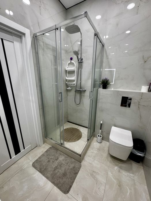 Оренда квартири житло посуточно подобово Одеса Авиньон море паркинг