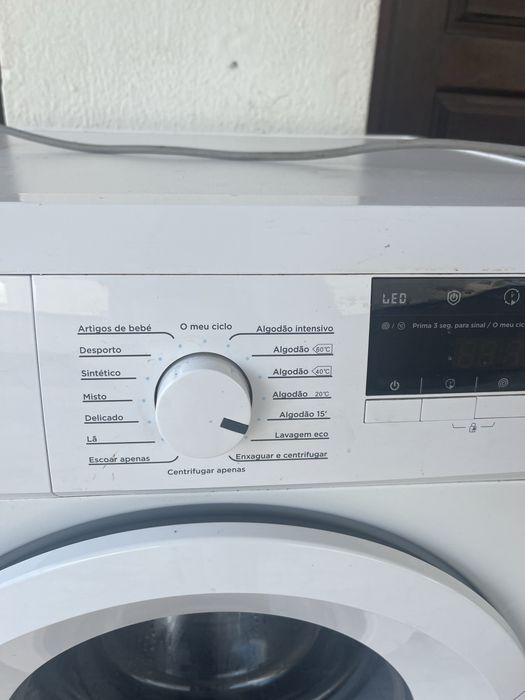 Maquina de lavar roupa