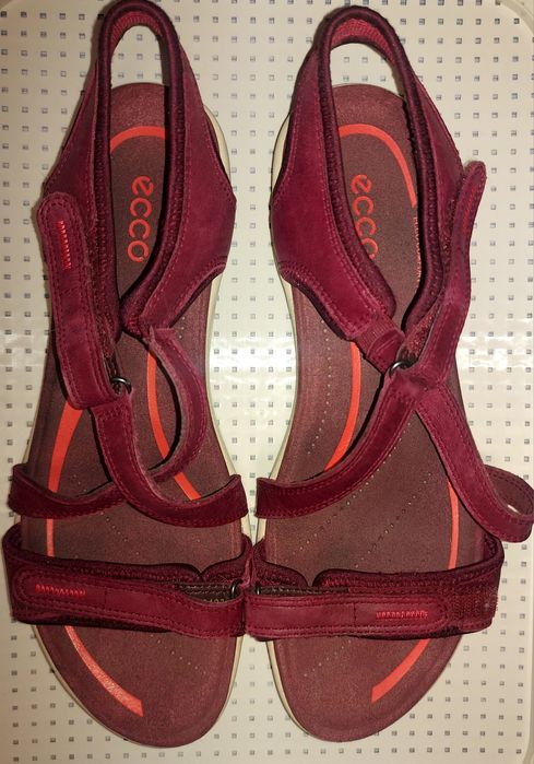 Женские босоножки фирмы "Ecco" 41 размер.