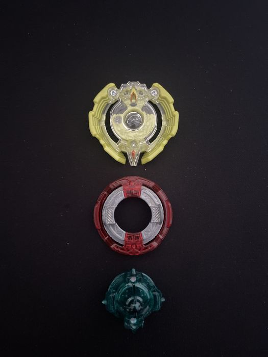 Beyblade takara tomy