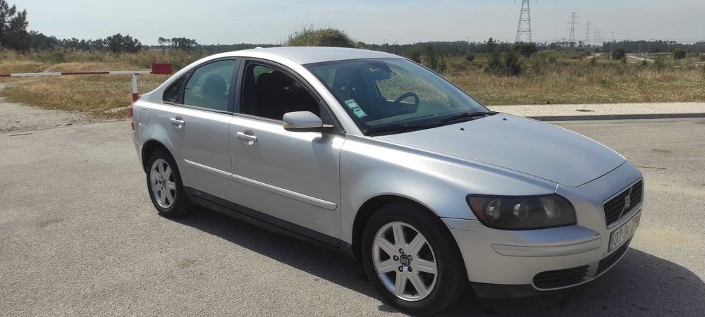 VOLVO S 40 2.0 TURBO DIESEL Bom estado geral