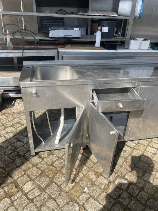 Bancada com pia industrial - Inox